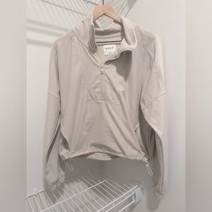 Abercrombie Pullover - cream colored, size M.